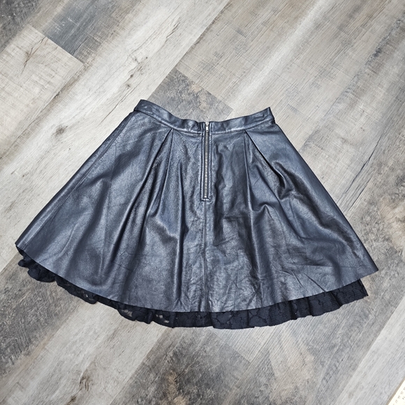 Vintage PKJ, Black Leather Skirt with Lace Trim, 100% Lamb Leather - Picture 5 of 12